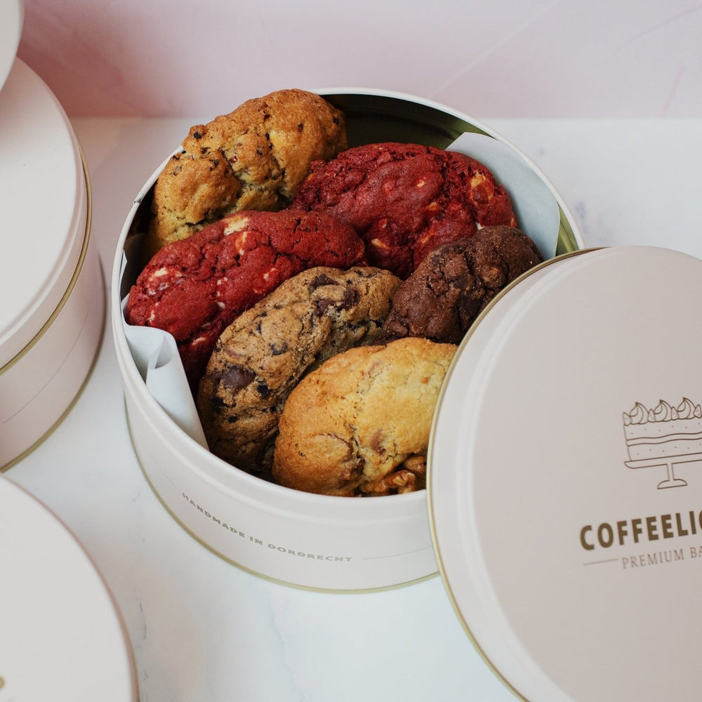 
                  
                    Laad afbeelding, Gevulde Koekblik - Coffeelicious Bakery
                  
                