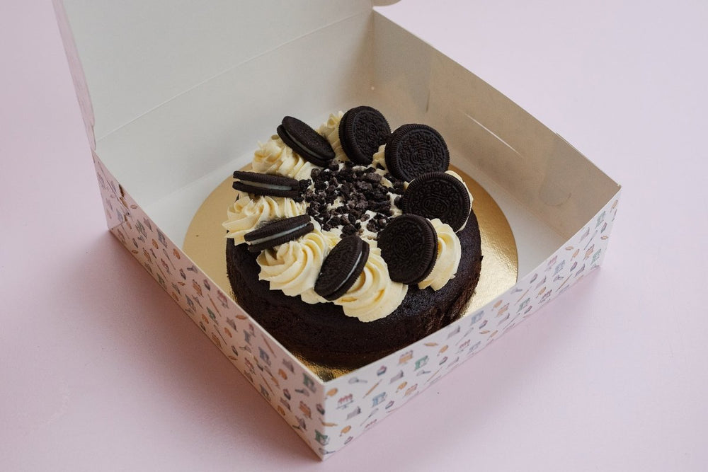 
                  
                    Laad afbeelding, OREO CHOCOLATE CAKE - Coffeelicious Bakery
                  
                