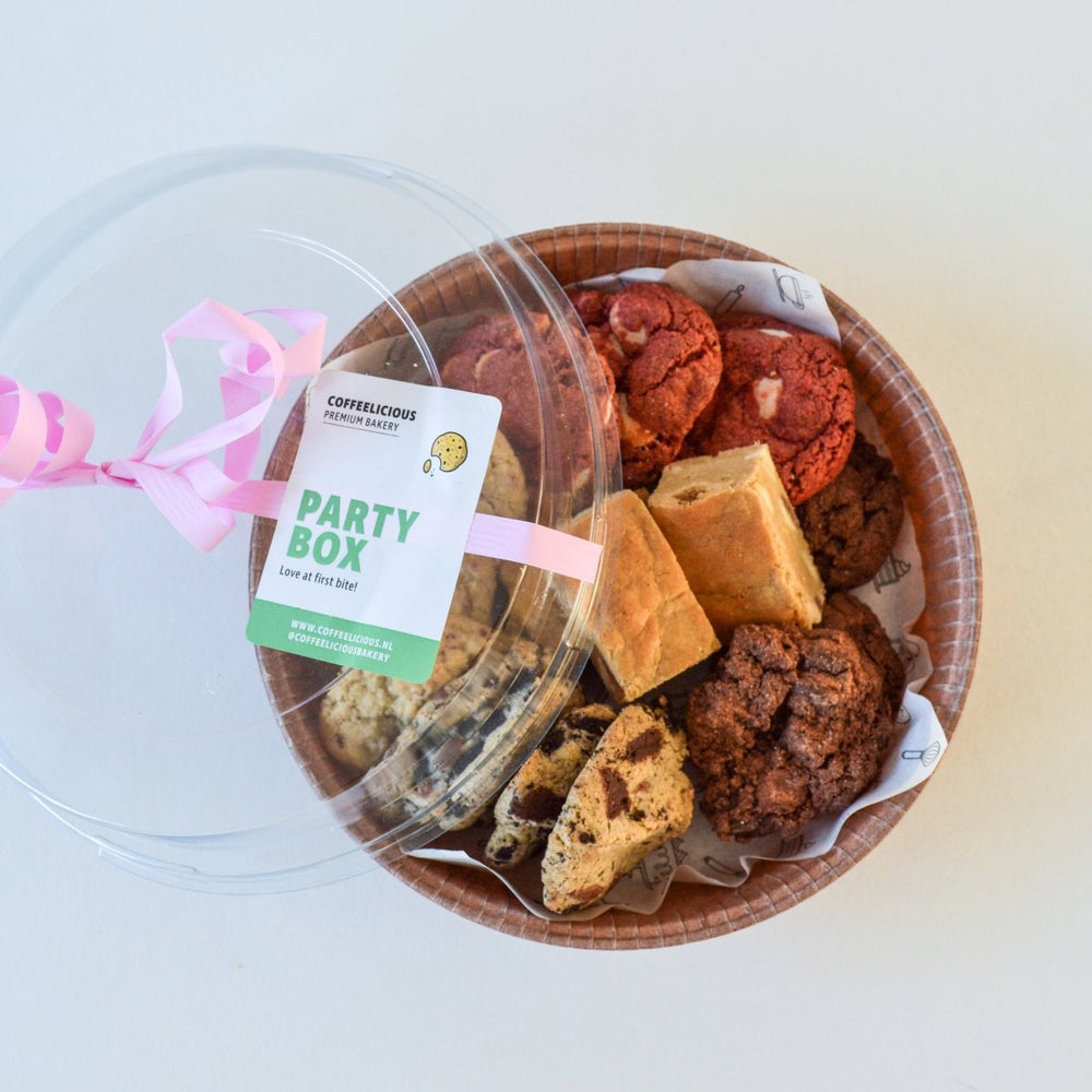 
                  
                    Laad afbeelding, PARTY BOX - Coffeelicious Bakery
                  
                