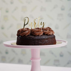 
                  
                    Laad afbeelding, VEGAN CHOCOLATE CAKE - Coffeelicious Bakery
                  
                