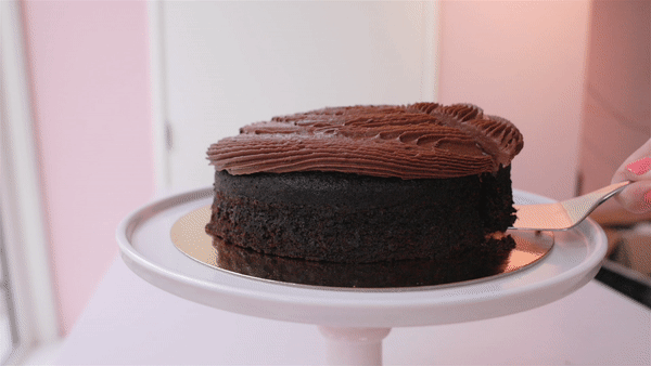 VEGAN CHOCOLATE CAKE - Coffeelicious Bakery